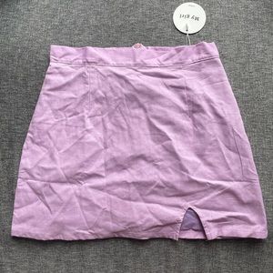 Slit purple skirt